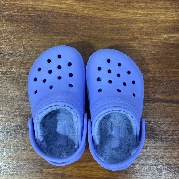 Purple Crocs 7 Toddlers - Picture 6 of 6